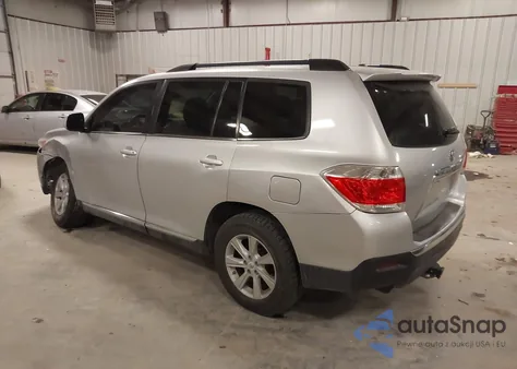 2012 Toyota Highlander Se V6 из США, поврежденный, VIN 5TDBK3EHXCS141260
